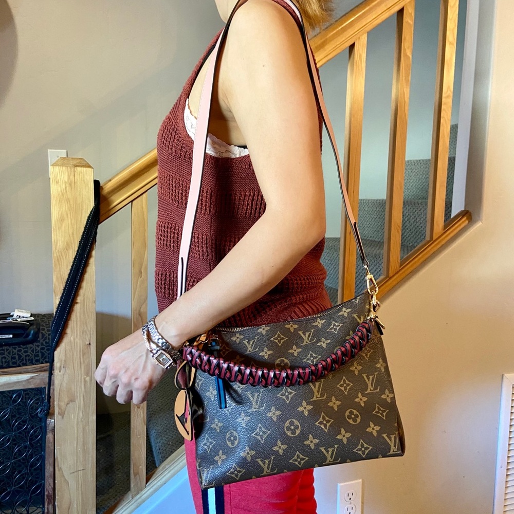 Louis Vuitton ๐ - Picture 3 of 4